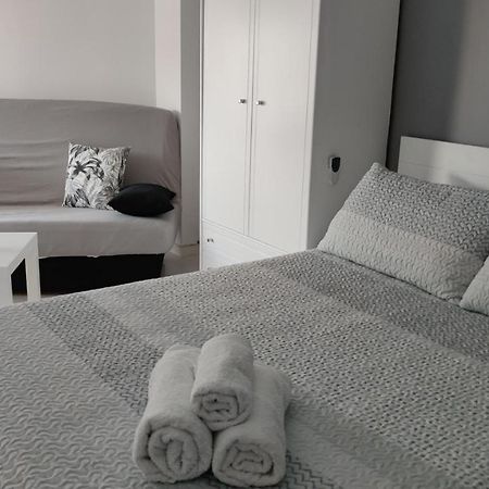 Estudio Torrox Playa- Vistas Al Mar Y Piscina Екстер'єр фото